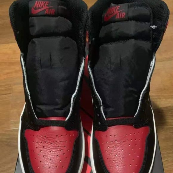 Air Jordan 1 Mid Chicago Toe main image 4